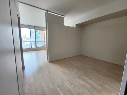 383 Cumberland Street - 802 - Photo 1