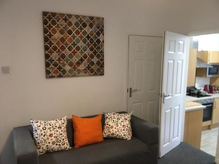 Room in a Shared House, Weaste Road, M5 - Photo 2