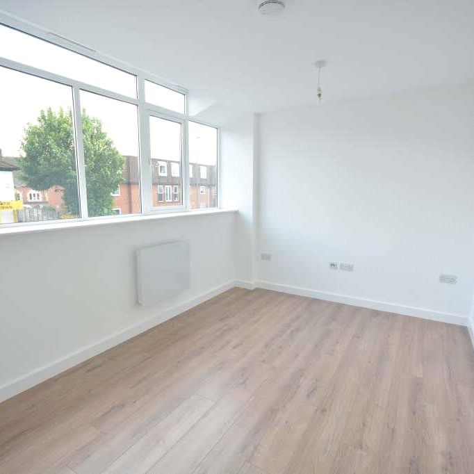 East Street, Epsom, Surrey, KT17 1FA - Photo 1