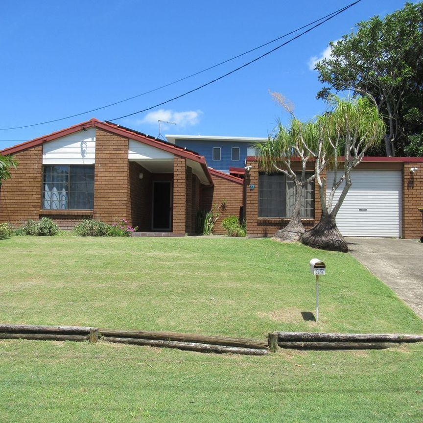 17 Honeysuckle St, Sawtell, NSW 2452 - Photo 1