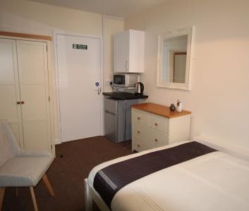 Borough Road, Burton upon Trent, DE14 - Photo 2