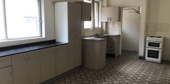 2 Bedroom Unit in Liverpool CBD - Photo 2