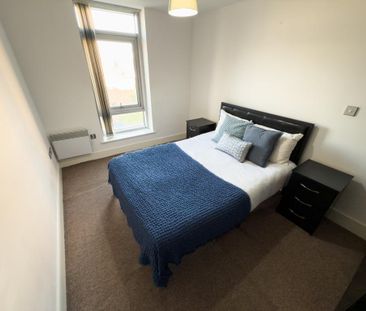 4 bedroom terraced house to rent - Photo 6