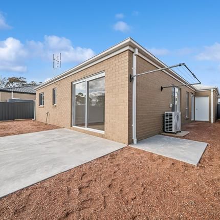 22 Uptown Crescent - Photo 5