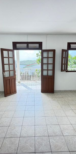 Location Appartement 4 pièces 87m² LE VAUCLIN 97280 - Photo 1
