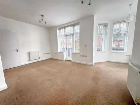 1 bedroom flat to rent - Photo 2