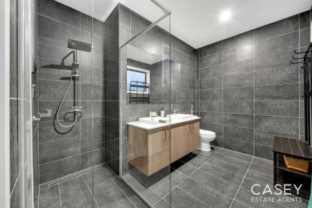 25 Birdie View, Cranbourne North - Photo 2