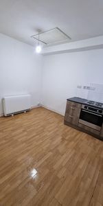 1 bedroom ground floor flat to rent - Photo 3
