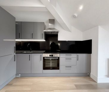 Rye Close, Fleet, Hampshire, GU51 - Photo 5
