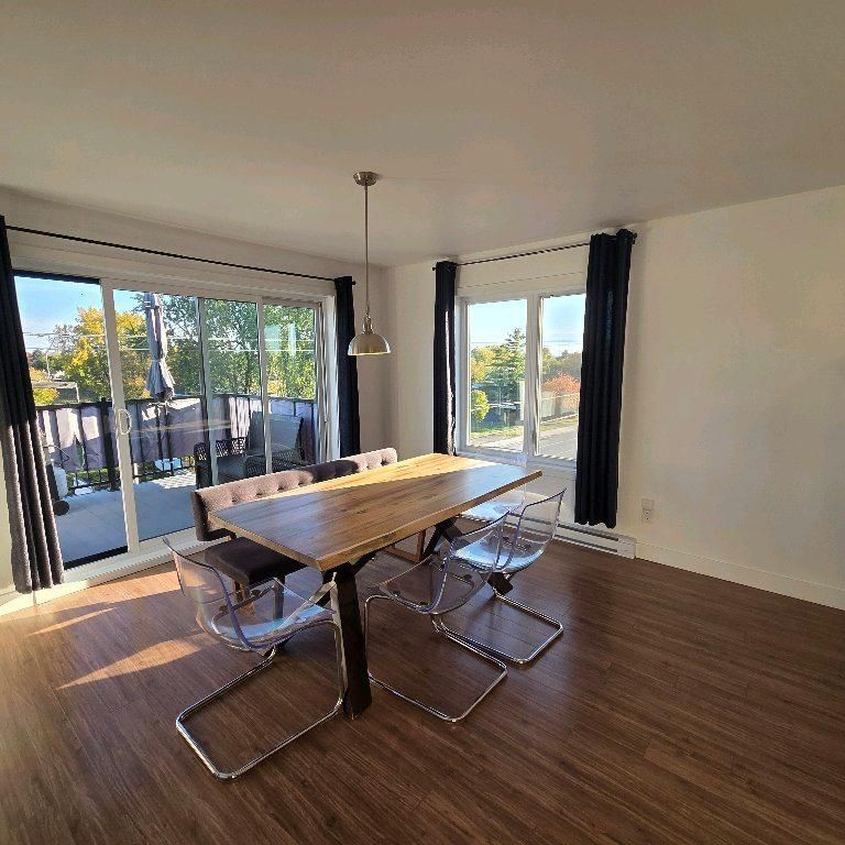 Grand 4 1/2 moderne et lumineux - Photo 1