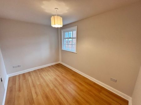 Fishergate Hill, Preston - Photo 5