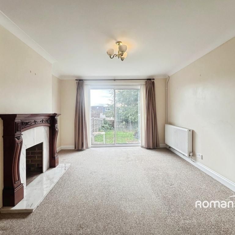 3 bedroom semi-detached house to rent - Photo 1