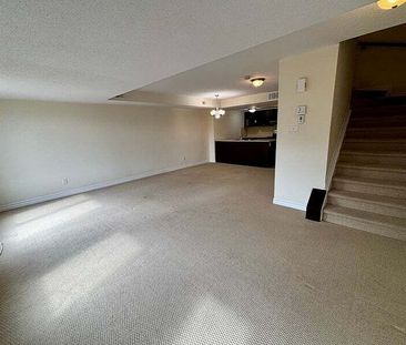 289 Titanium Private, Convent Glen, Ottawa, ON - Photo 1