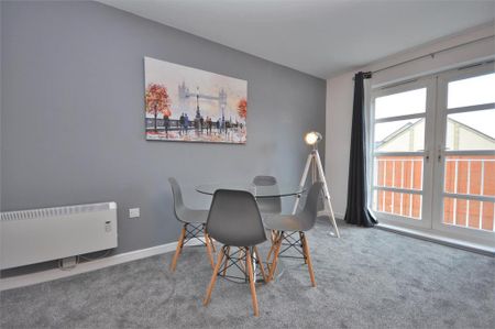 2 bedroom apartment to rent - Photo 3