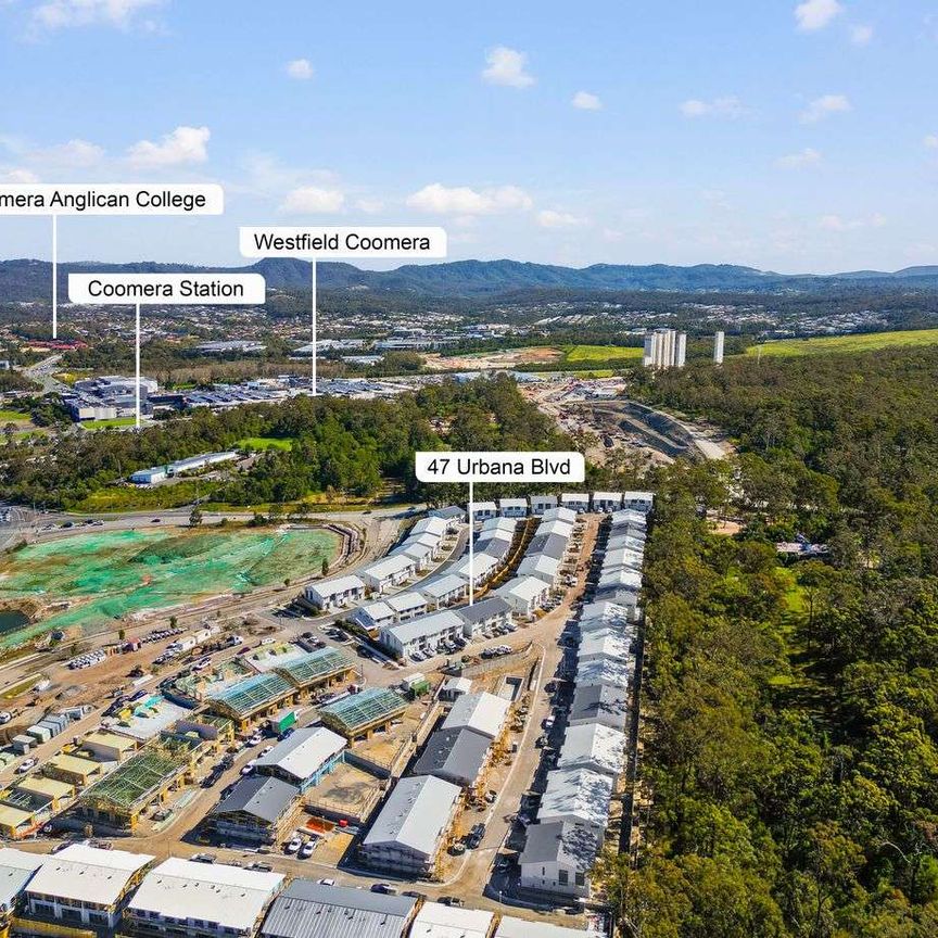 Brand New Townhouses to Rent at 'The Ridge Residences' in Coomera - Photo 1