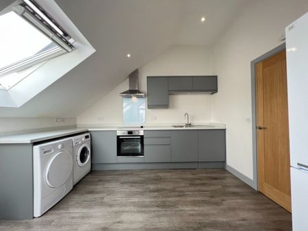 3 bed Apartment for Rent - Photo 2