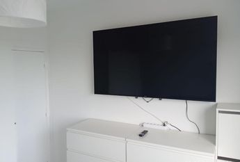 Quarto individual para mulher rapariga VFXira