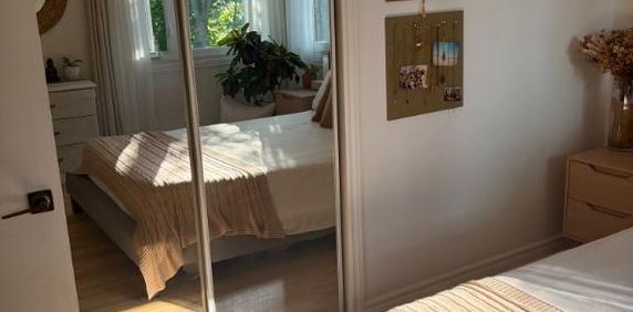 Lumineux 4 ½ – Libre le 1er octobre – Électroménagers inclus - Photo 2
