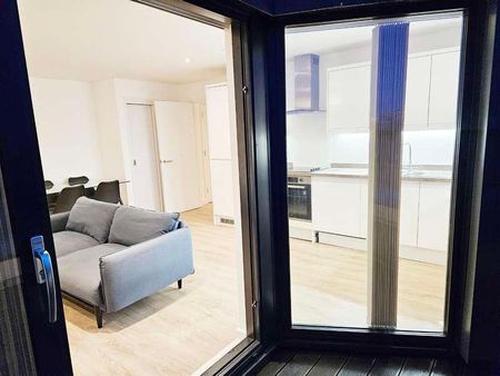 Hampton Place, Ashford, TN23 - Photo 3