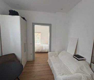 Tausch: Wunderschöne, neu renovierte Altbauwohnung in Nippes - Photo 2