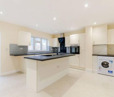 3 bedroom end of terrace house to rent - Photo 6