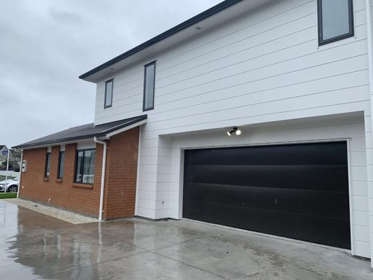 Short walk to Waikato Hospital - Photo 1