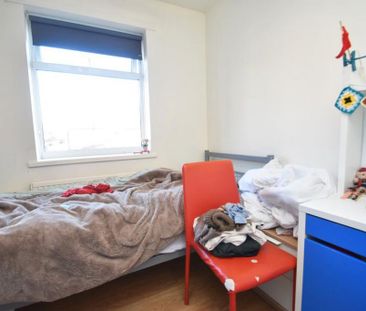 4 bedroom house to rent - Photo 1