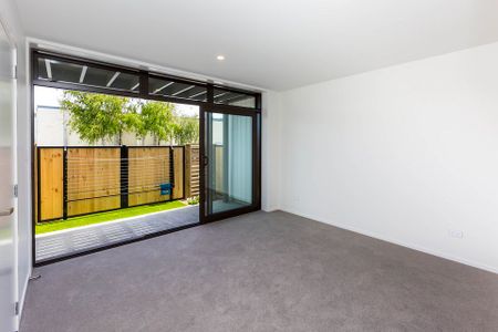 Prime 3-bedroom Townhouse in Central Hutt - Photo 5