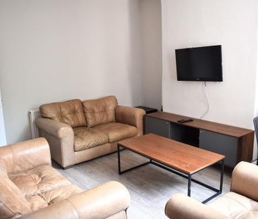 5 bedroom terraced house to rent - Photo 1