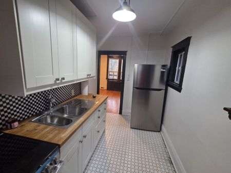 For Lease - 4 Hyde Park Avenue Unit# 10, Hamilton, Ontario - Photo 5