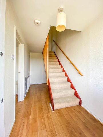 2 bedroom terraced house to rent - Photo 2