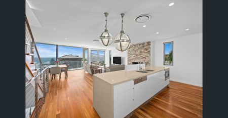 Luxury Ocean-view Villa on Prestigious Hedges Avenue - Photo 5