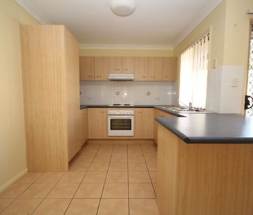 Spacious 4-Bedroom Home in Forest Lake - Photo 2