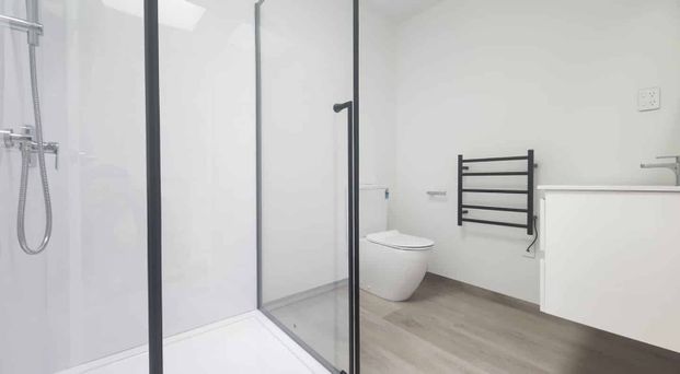 Stunning 3-Bedroom Family Home! - Photo 1