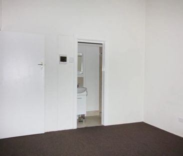 1 Bedroom Studio in Woolloongabba - Photo 3