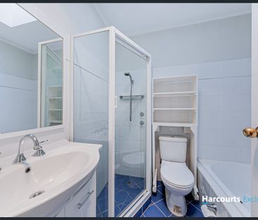 Full Brick Townhouse! - Photo 2