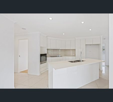 6 Bush Nut Court, Little Mountain, Qld 4551 - Photo 5