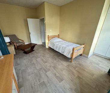 Location Appartement 2 pièces Meublé 32m² ST GEORGES DES GROSEILLER... - Photo 2