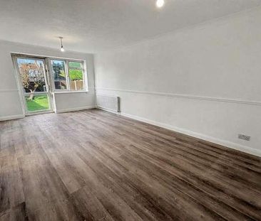 Southsea Avenue, Leigh-on-sea, SS9 - Photo 2