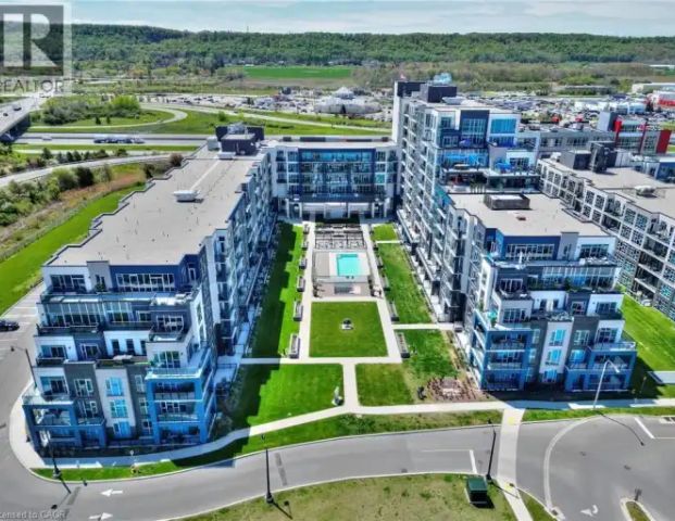 16 CONCORD Place Unit# 439 | 16 CONCORD Place Unit# 439, Grimsby - Photo 1