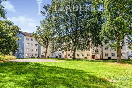 3 bedroom apartment to rent - Photo 5