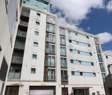 Sutton View, Moon Street, City Centre, Plymouth, Devon - Photo 3