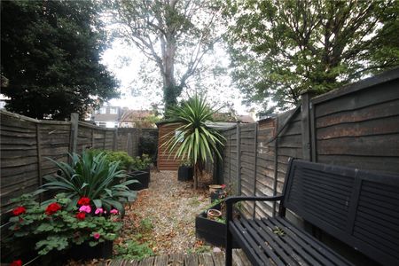 Avarn Road, London, SW17 9HA - Photo 5