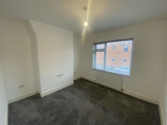 Price Street, Birkenhead - Photo 1