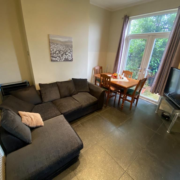 3 bedroom terraced house to rent - Photo 1