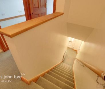 4 bedroom semi-detached house to rent - Photo 3