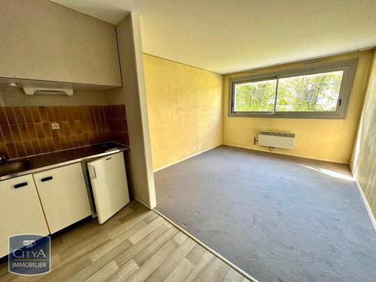 Location Appartement 1 pièce 21m² MONT ST AIGNAN 76130 - Photo 1