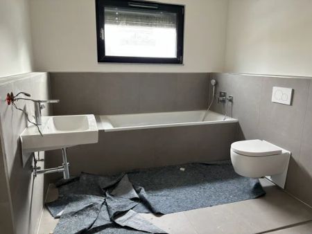 NEUBAU: Exklusive 3-Zimmer-Wohnung mit Balkon in Refrath - Photo 4