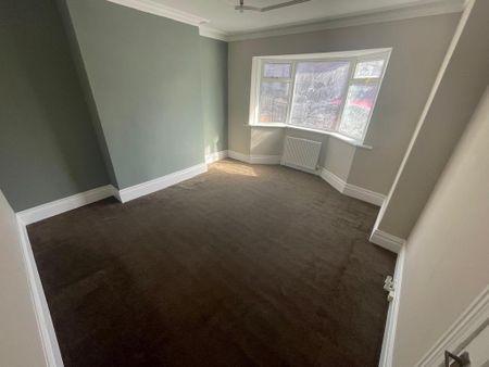 3 bedroom terraced house to rent - Photo 3