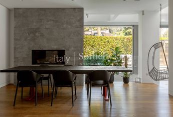 Luxury Villa with Pool and Spa in the Heart of EUR